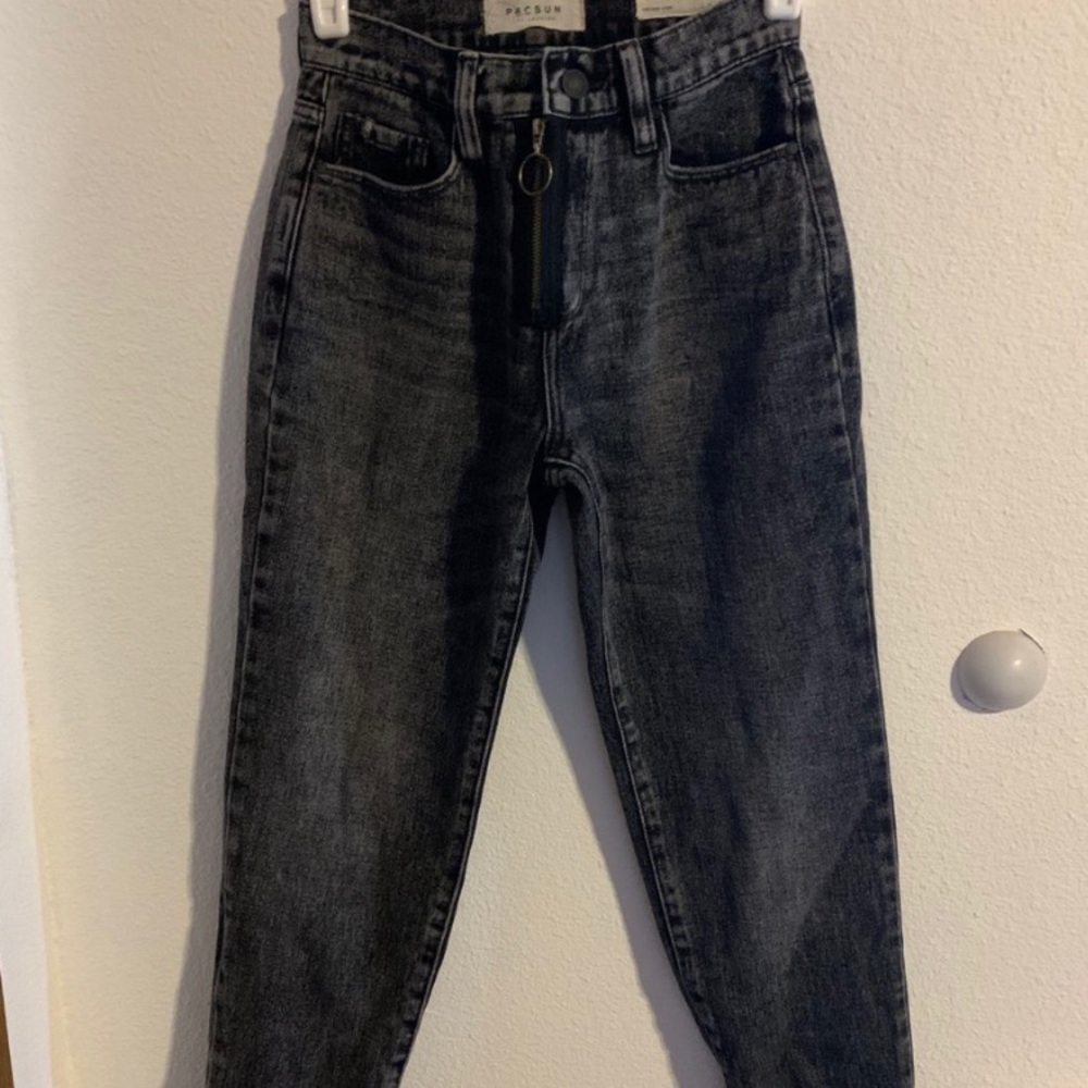 Pacsun high rise black mom jeans !